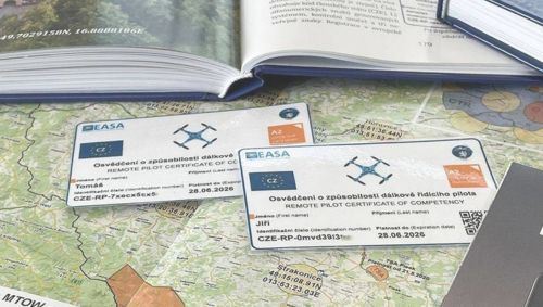Jak získat oprávnění na dron v roce 2026: A1/A3, A2 a registrace pilota