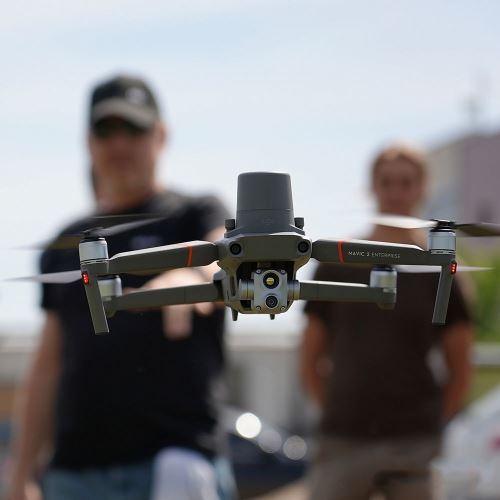 Specifický provoz-OkP, pokročilý provoz-OkL, dok. ConOps, OM , 1x pilot, 1x dron TELINK
